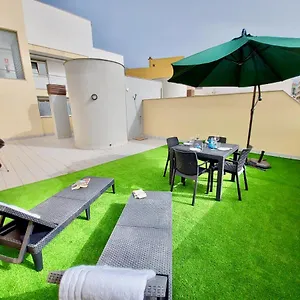 https://la-casa-del-drago-la-orotava.in-canary-islands.com